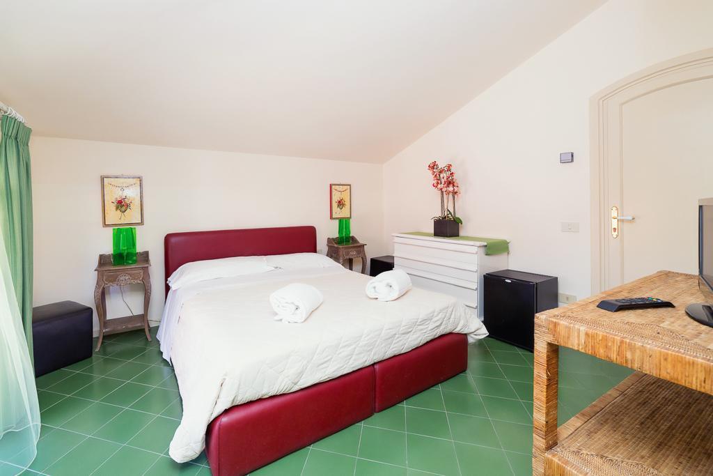I Giardini Di Giano Bed & Breakfast ตอร์เรฟาโร ภายนอก รูปภาพ